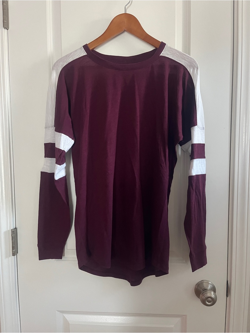 PINK Victoria's Secret Long-Sleeve Crewneck in Burgundy and White